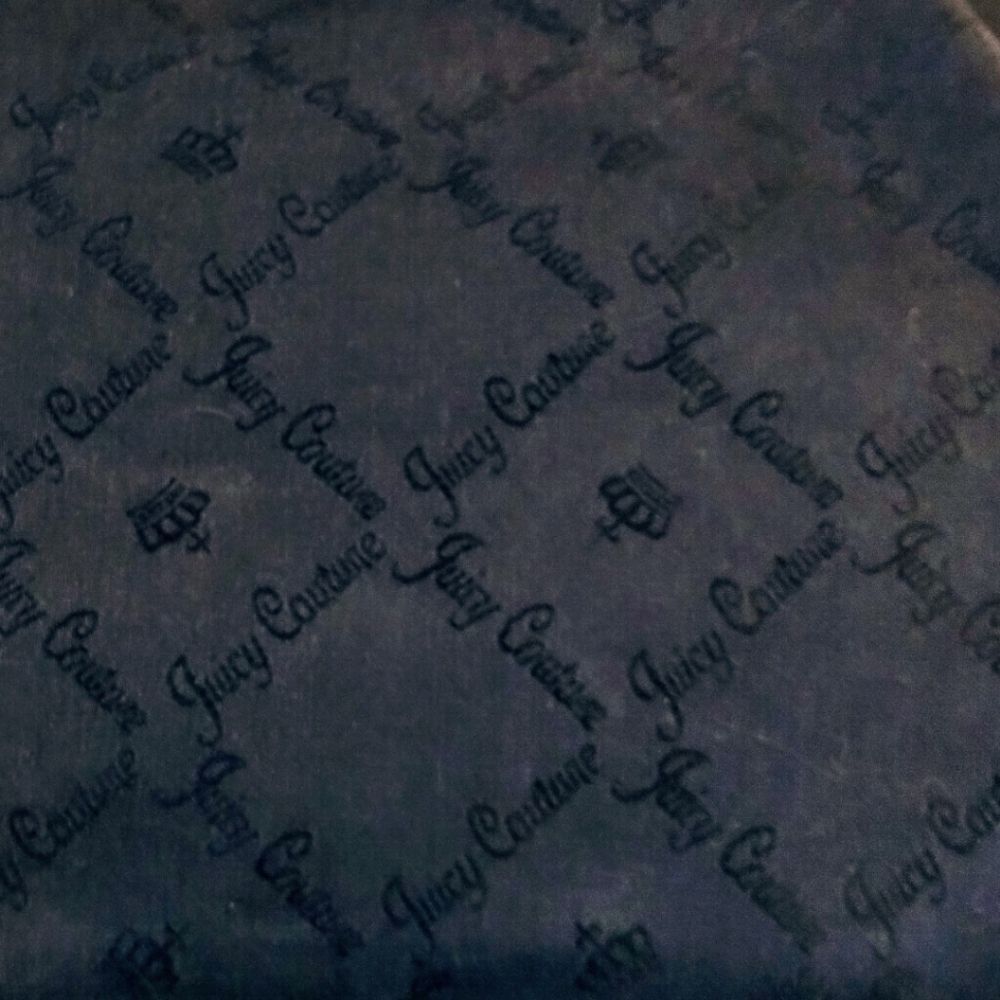 Juicy Couture Classic Black Bag w/Gold Accents - Picture 4 of 14